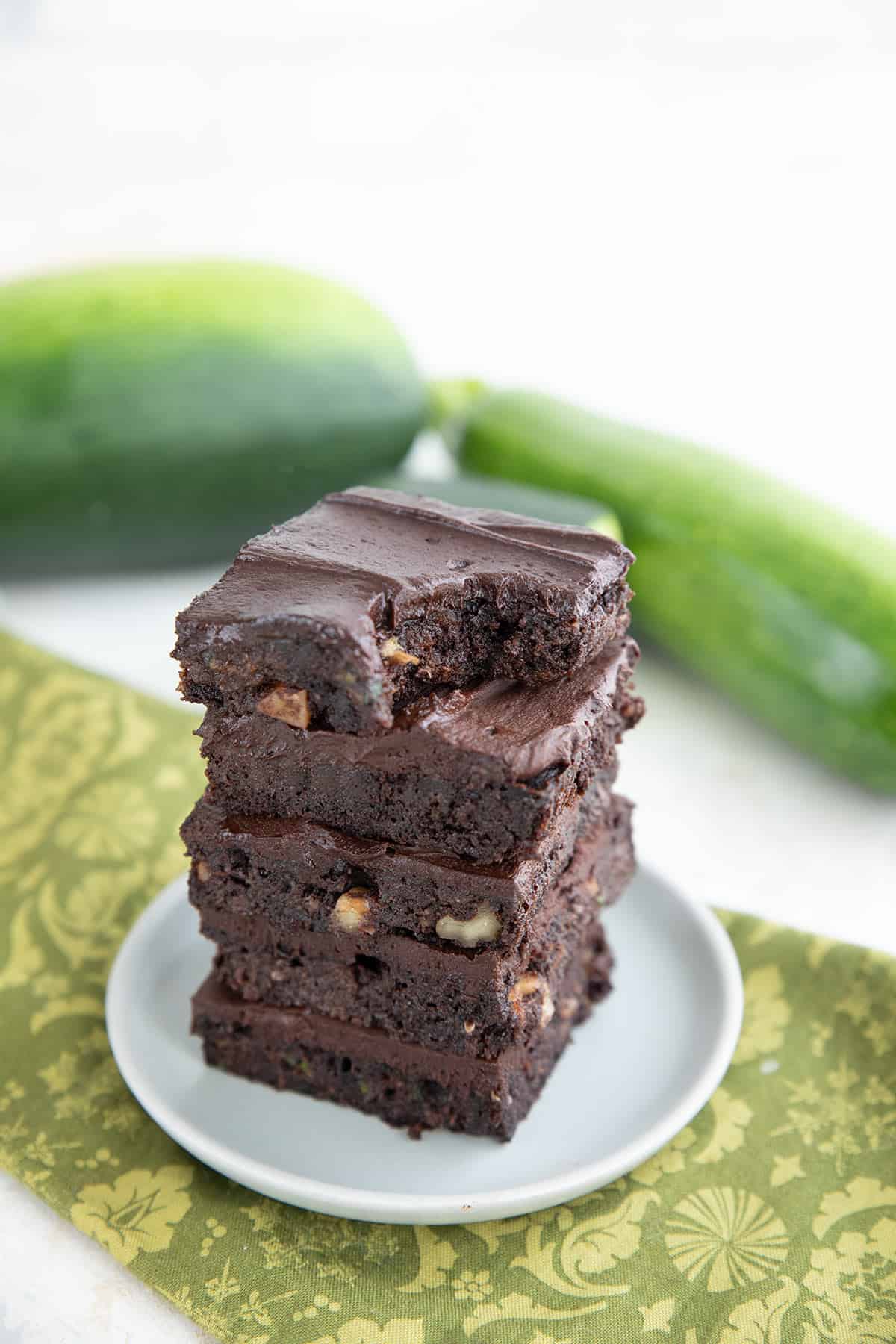 One-Bowl Keto Zucchini Brownies: Fudgy & Low Carb